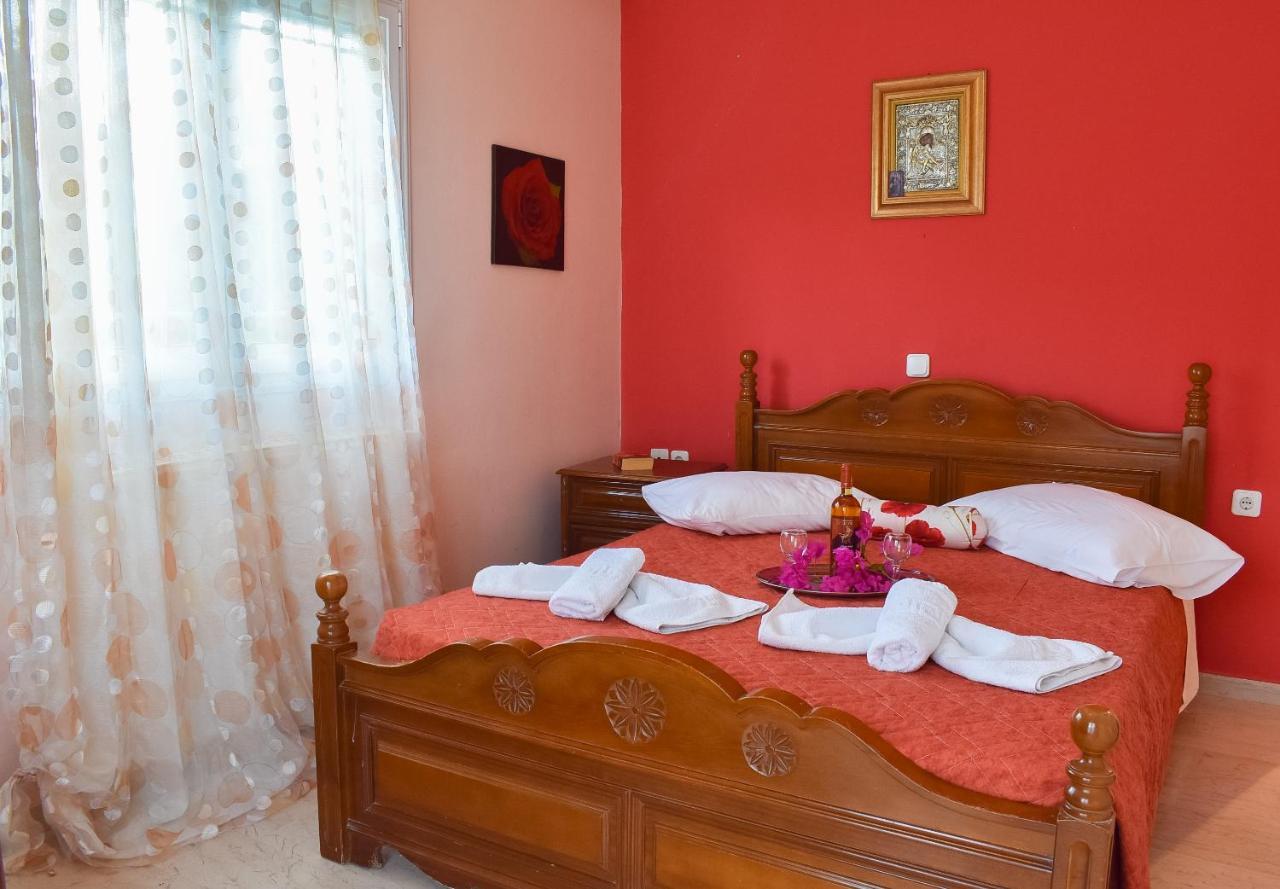 Vicky'S Village Private House Fiolítis Екстериор снимка